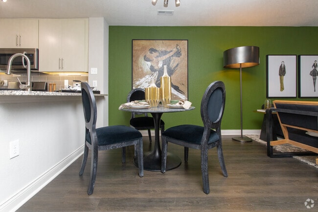 2BR, 2BA - 1076SF - Lumin East Cobb