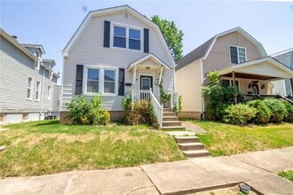 Building Photo - 5324 Gilson Ave