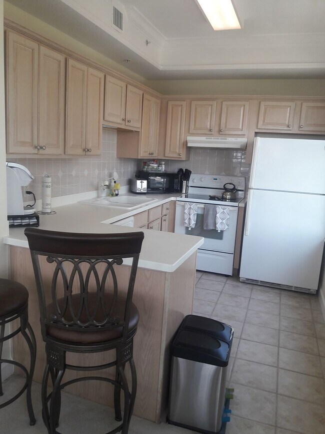 Foto del edificio - DOWNTOWN SARASOTA ANNUAL TURNKEY FURNISHED...