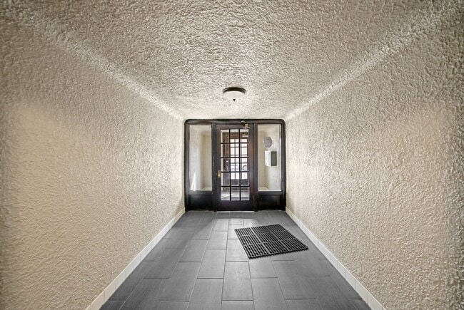 Building Photo - 230 Elmwood Ave