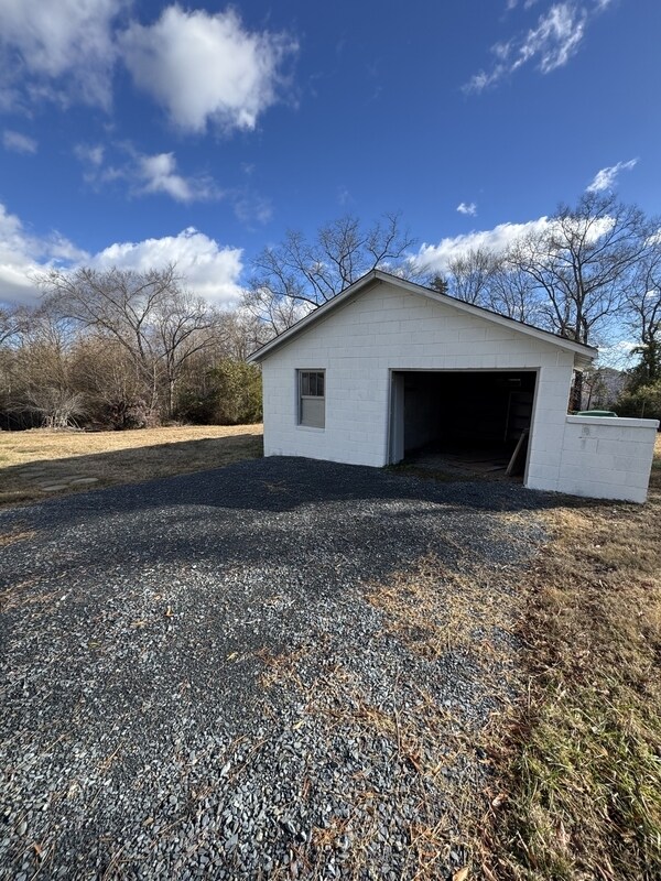 Foto del edificio - 1470 Hilltop St