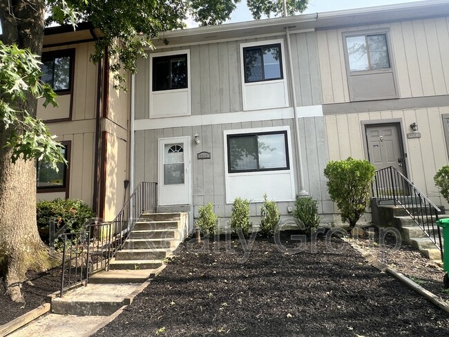 Building Photo - 12043 Hallandale Terrace