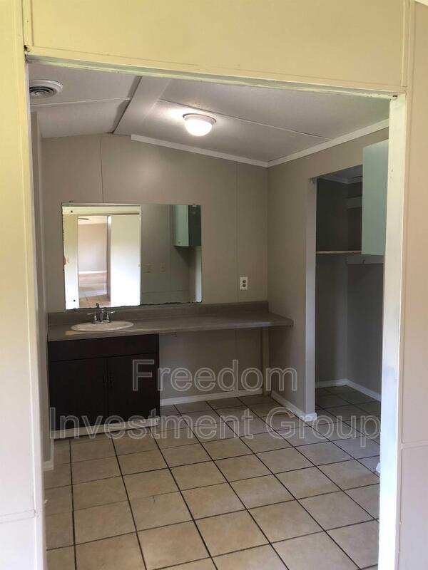 116 Lindell Way, Maryville, TN 37801 Condo for Rent in Maryville, TN