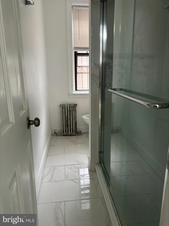 Foto del edificio - 1934 Waverly St