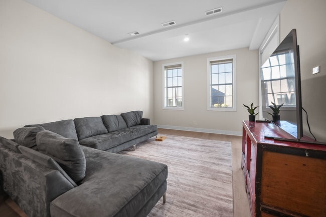 Foto del edificio - 3924 N Lincoln Ave