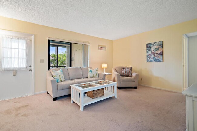 Foto del edificio - 441 Pine Glen Ln