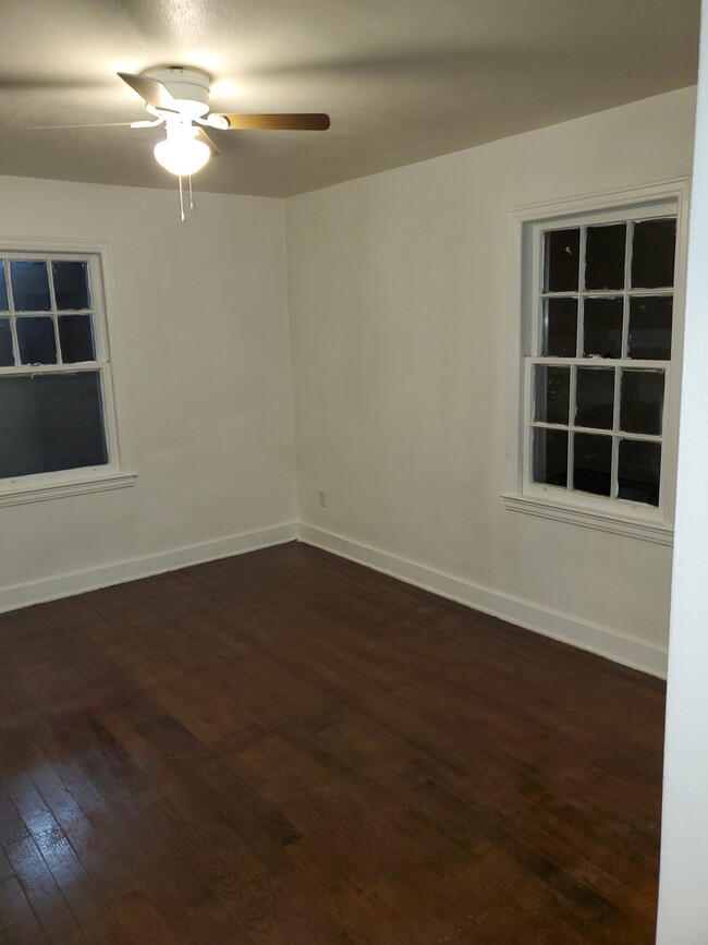 Bedroom 1 - 930 Wilbanks Ave