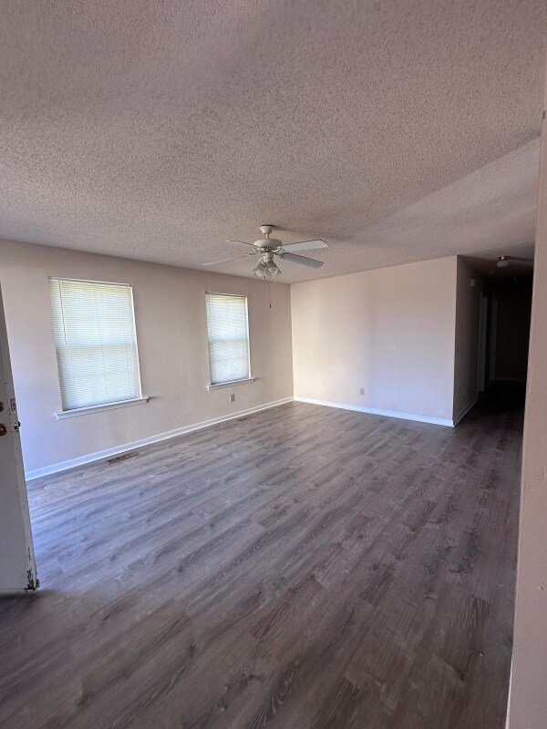 Foto del edificio - 1535 Richmond Rd