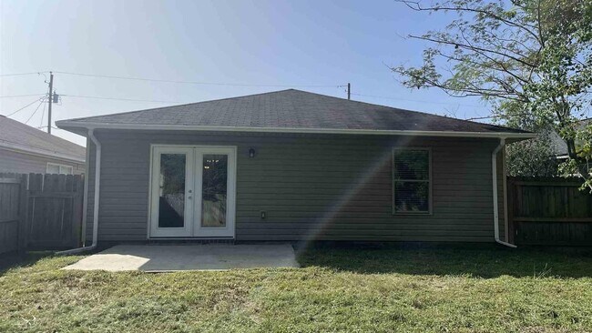 Building Photo - 10881 Chippewa Way