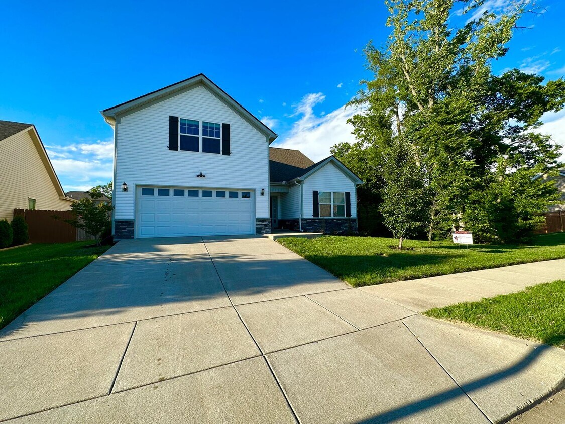 Primary Photo - 7104 Bob Burton Dr