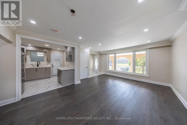 Building Photo - 1083 Birchmount Rd