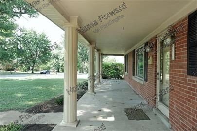 Building Photo - 353 Boiling Springs Dr