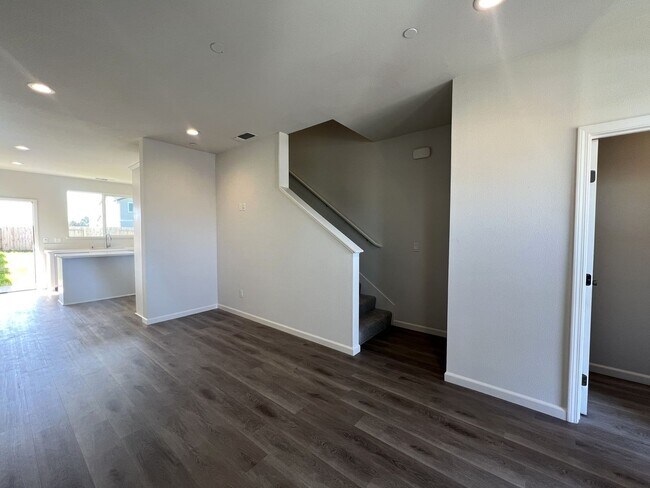 Building Photo - Brand New Sacramento 3bd/2.5ba House With ...