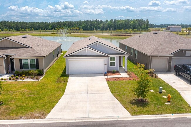 Foto del edificio - Almost new 3 bed 2 bath home