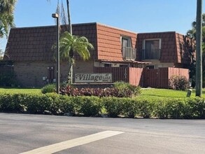 Building Photo - 1210 SW 118th Terrace