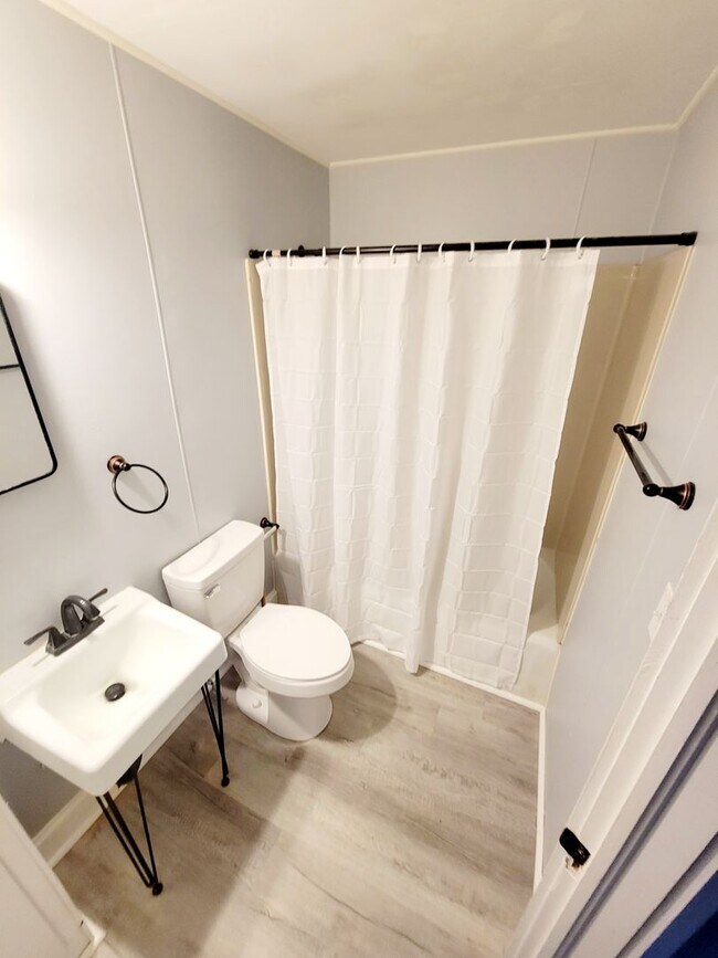Foto del edificio - This is a cozy 1 bedroom, 1 bathroom Recen...