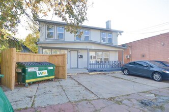 Building Photo - 103 Cosmos St