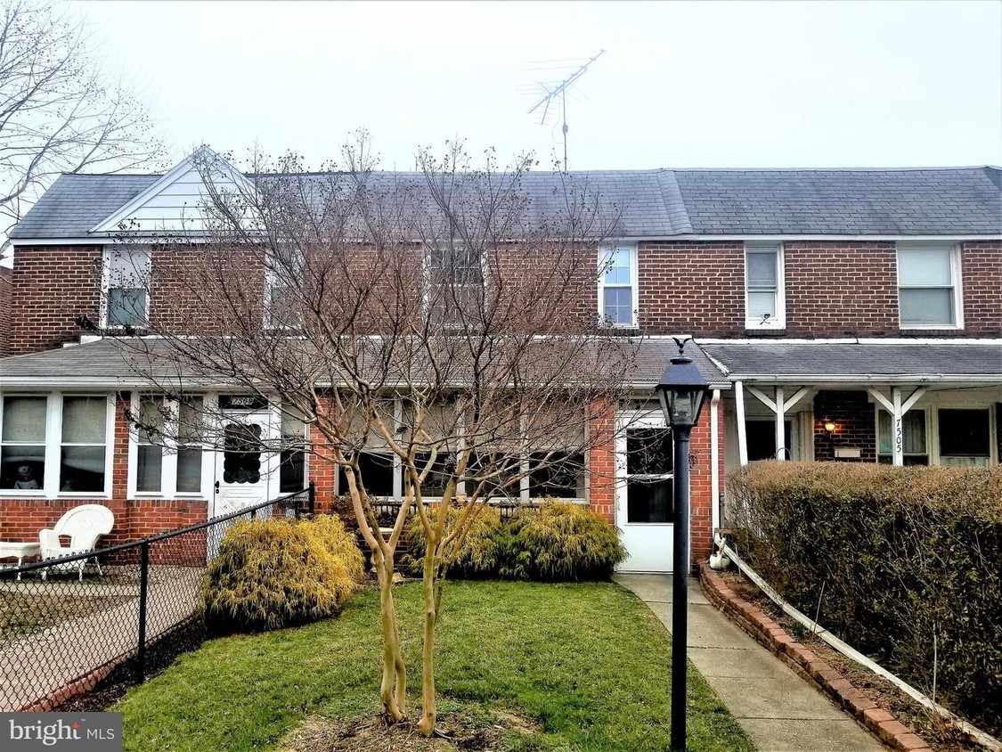 Primary Photo - 7507 Berkshire Rd