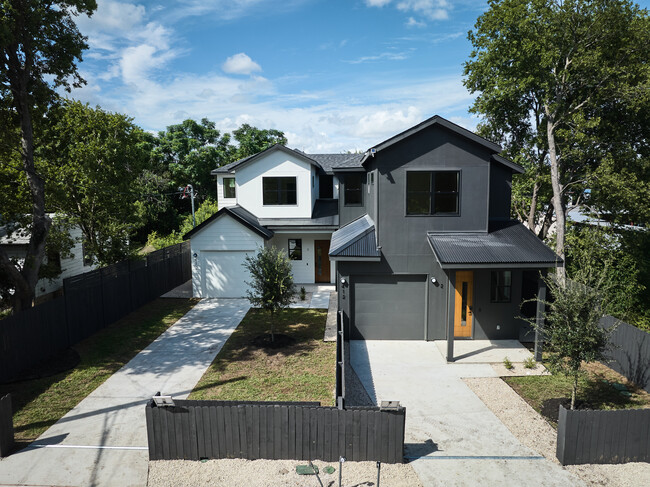 Foto del edificio - 412 Hackberry Ln