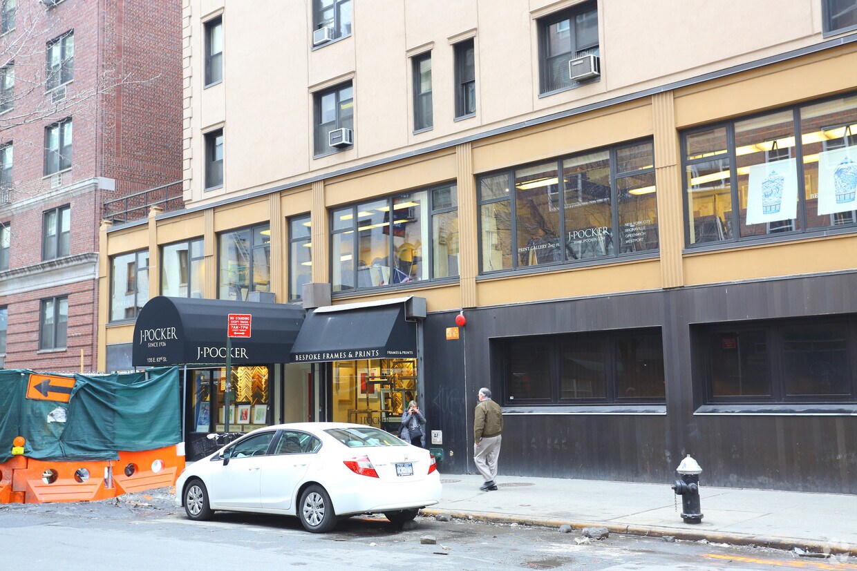 Foto del edificio - 135 E 63rd St