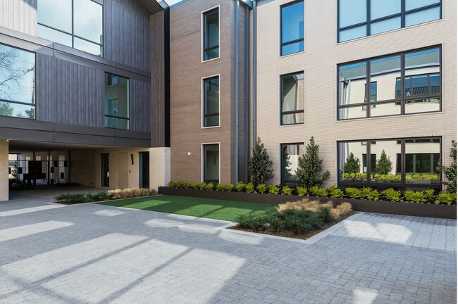 Landscaped Grounds - 3525 Normandy