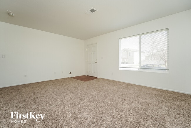 Building Photo - 4545 Andes St