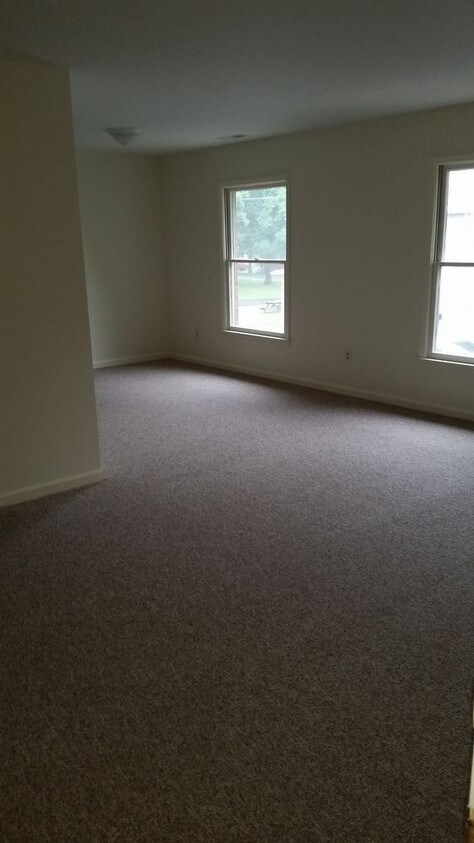 Primary Photo - Pettit Apartments - 2 bedroom first floor