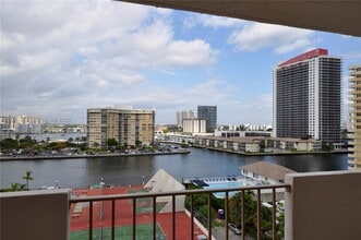 Building Photo - 1865 S Ocean Dr