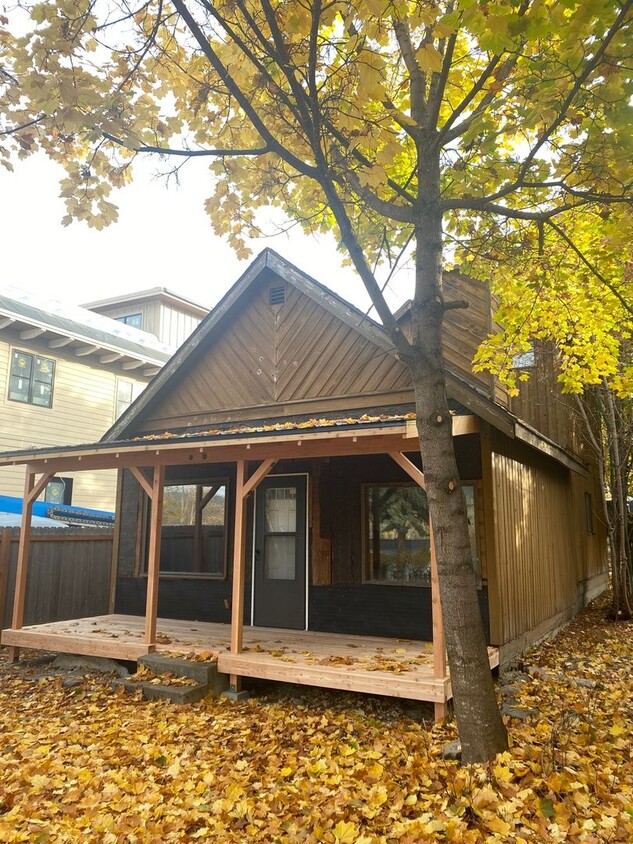 Foto principal - Charming 2BR House in Whitefish