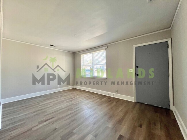 Building Photo - 1018 Munsen Spring Dr