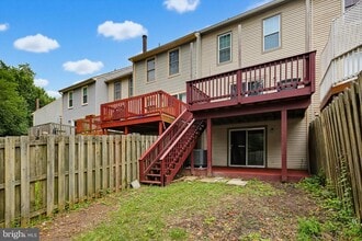 Building Photo - 8867 Willowwood Way