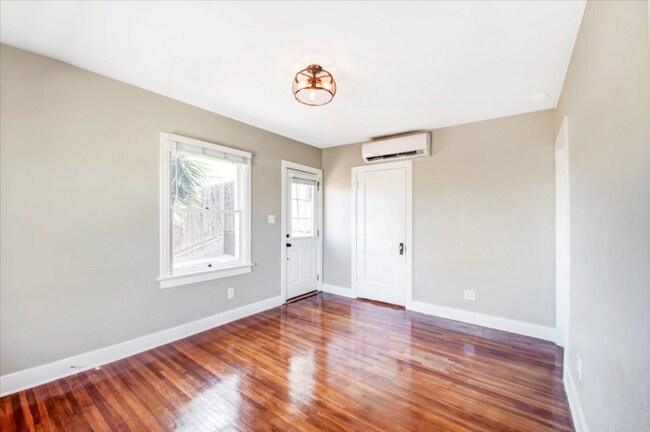 Foto del edificio - 3550 Rosecrans St