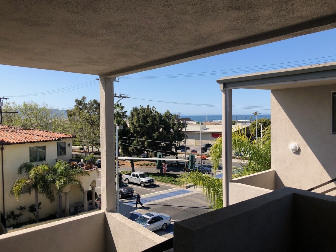 Primary Photo - 505 Manhattan Beach Blvd
