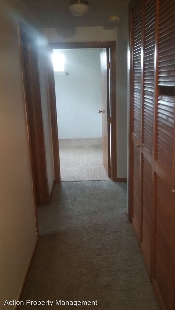 Building Photo - 2 br, 1 bath Apartment - 806 1/2 N Adams