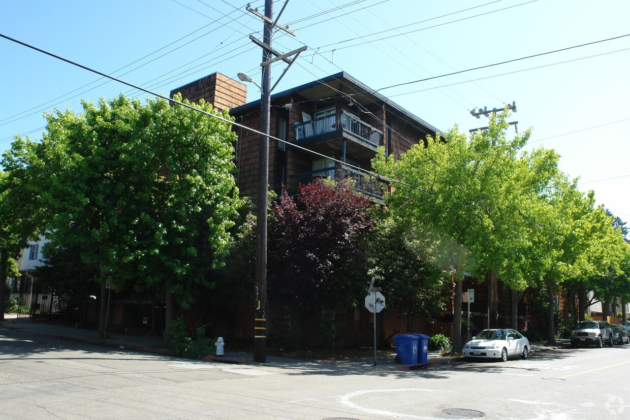 West Coast 2309 Blake St Berkeley, CA Apartments for Rent in