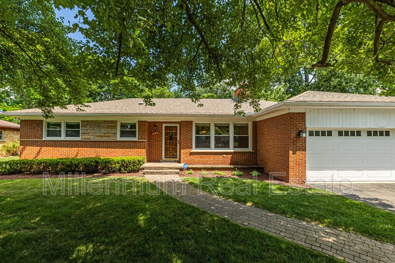 Primary Photo - 31671 Nixon St