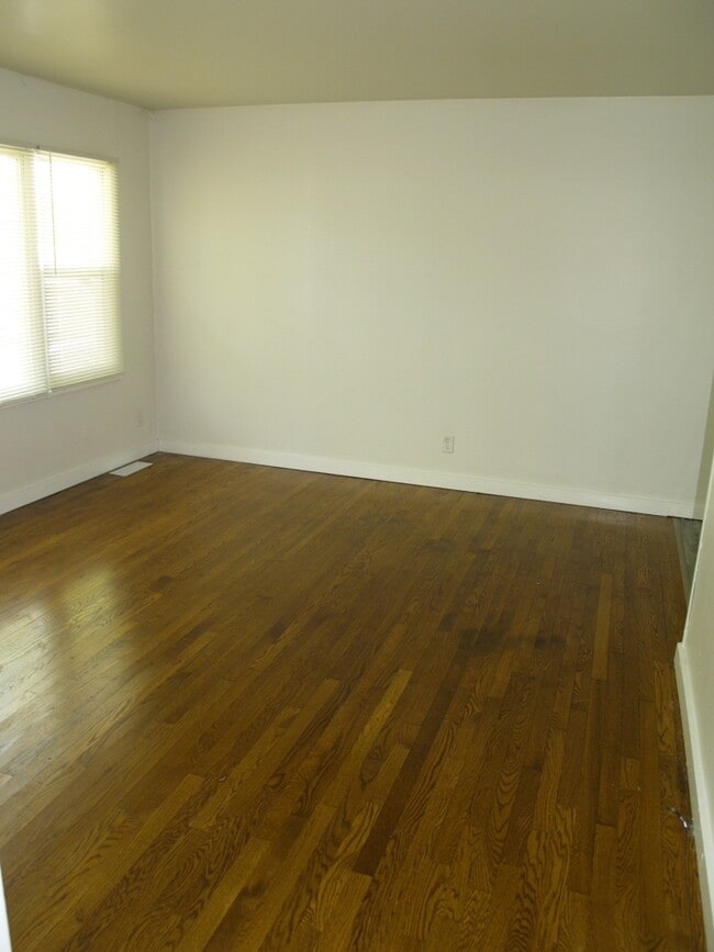 Building Photo - 22431 Strassburg Ave