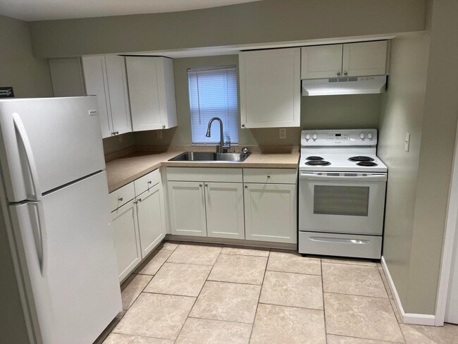 Foto del edificio - 56733 Grand River Ave