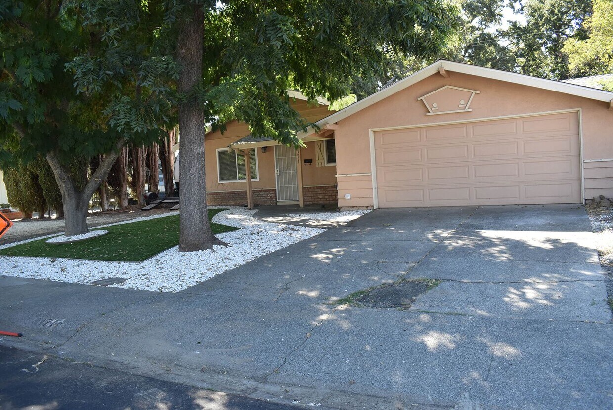 Foto principal - Great N. Vacaville location close to schoo...