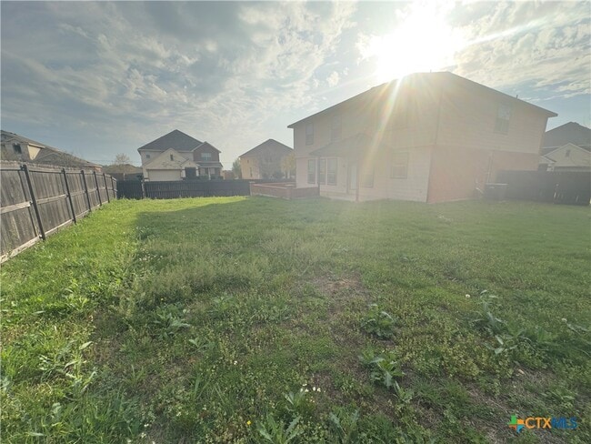 Building Photo - 2617 White Moon Dr