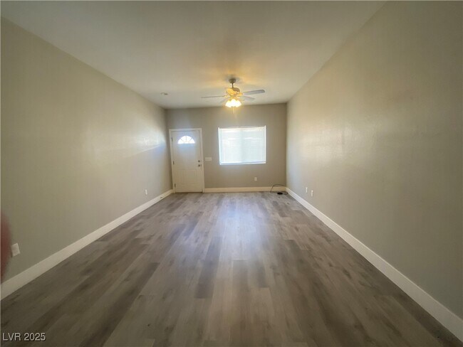 Foto del edificio - 1380 Ogallala St