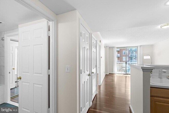 Foto del edificio - 3830 9th St N