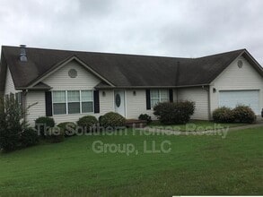 Building Photo - 137 Cunningham Dr