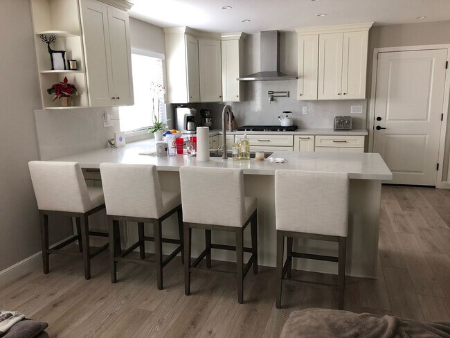 Photo - SAN JOSE - Well Maintained 3/2 In A Quiet ... House