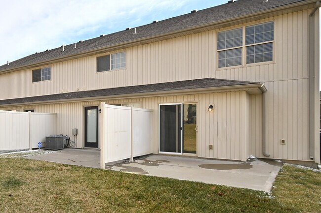 Foto del edificio - 12342 Fox Creek Dr