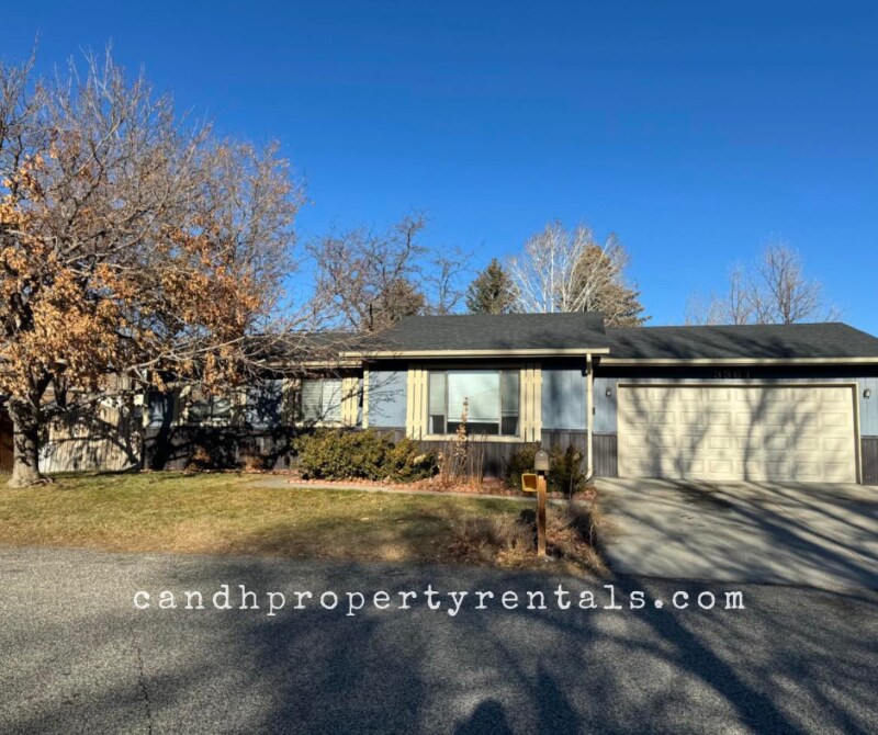 Primary Photo - 3361 Canyon Dr