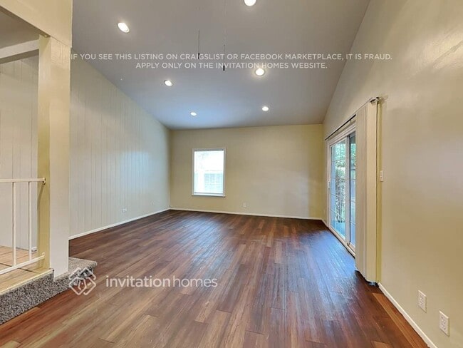 Building Photo - 7000 Comanche Ave