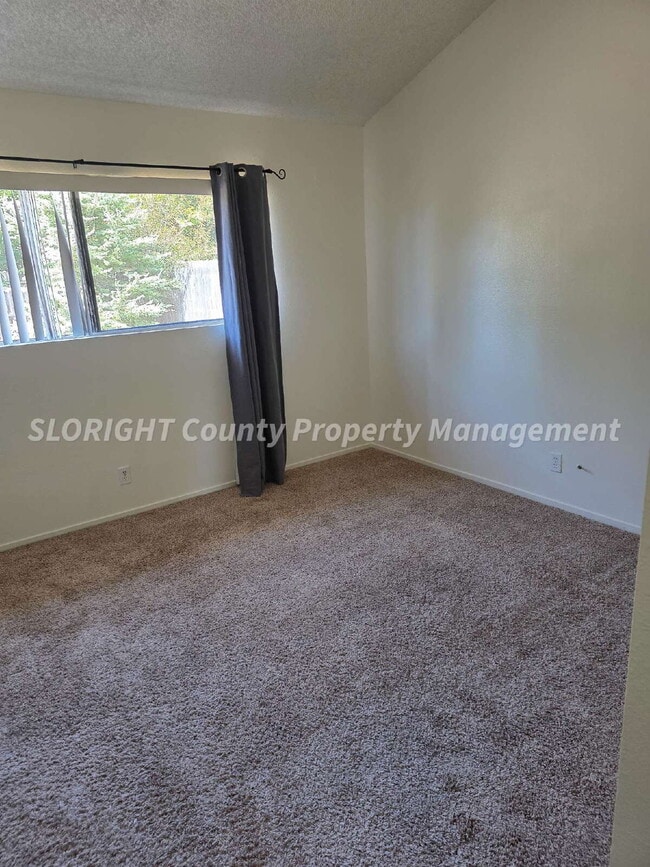 Foto del edificio - 1388 Cavalier Ln
