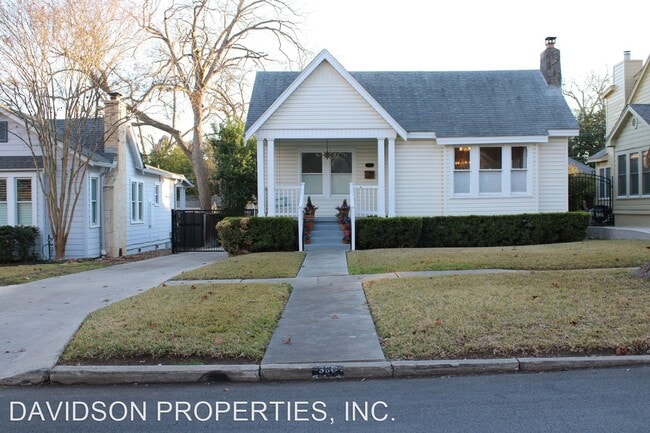 Building Photo - 2 br, 1 bath House - 366 Blue Bonnet Blvd