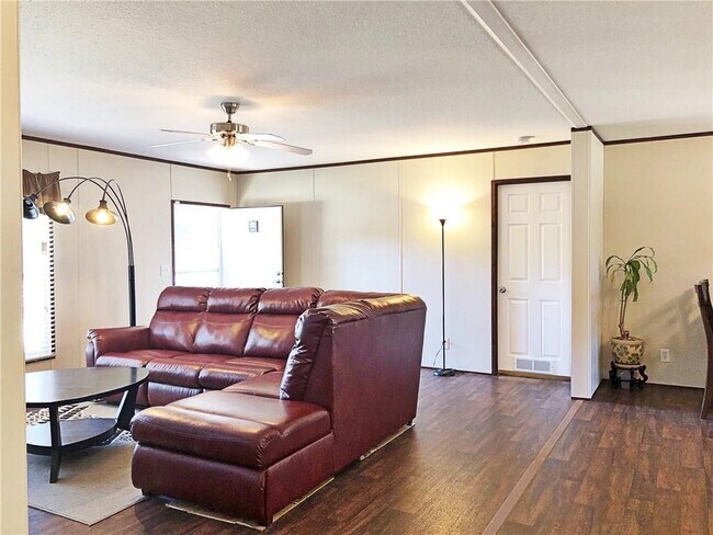 Building Photo - 5511 Hiline Rd